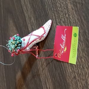 Dept 56 Shoe Ornament w Face NWT